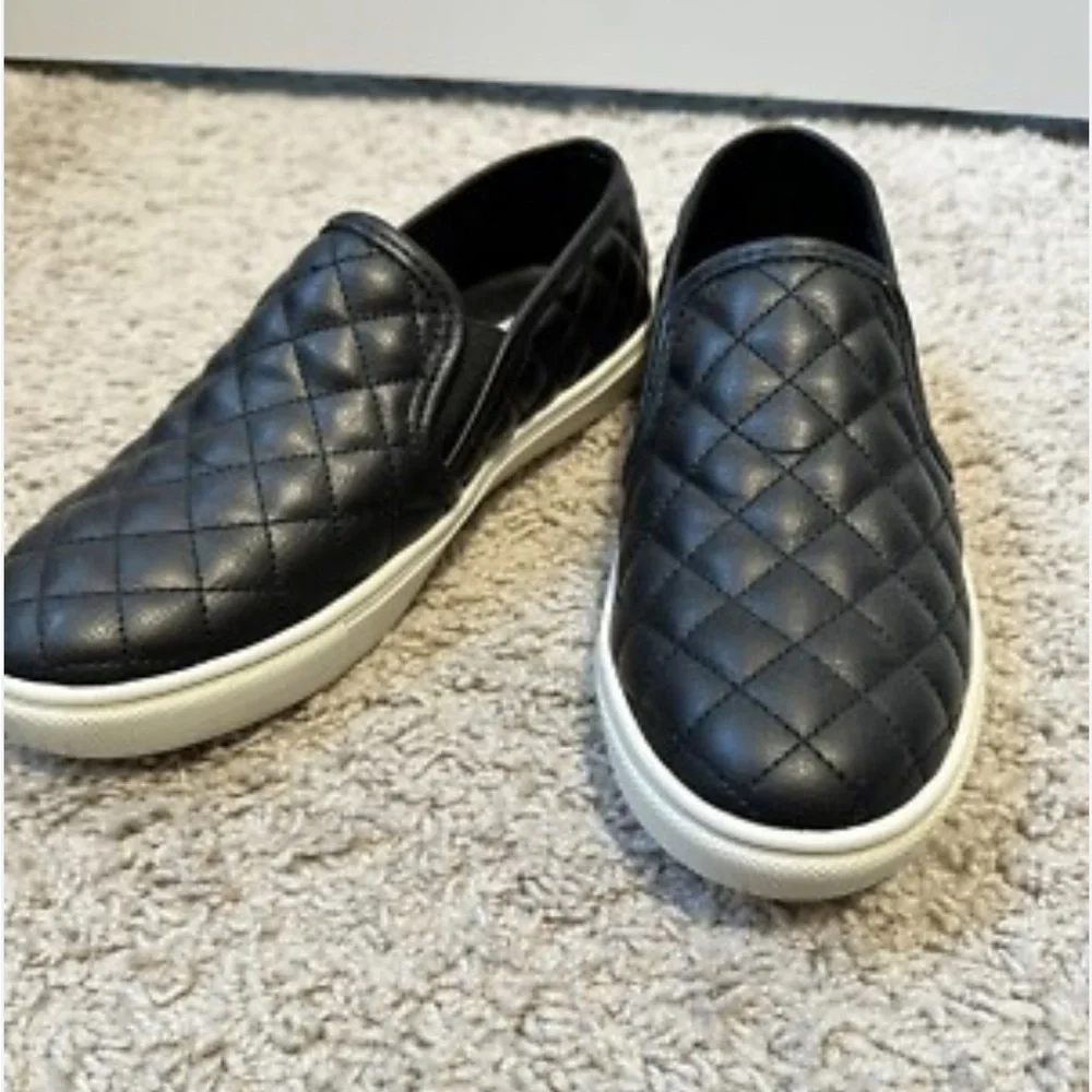 Steve Madden Black Quilted Slip-On Loafers